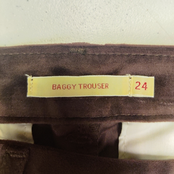 NWT Levi's brown velvet baggy trouser Woman's size 24x31 - Picture 6 of 6